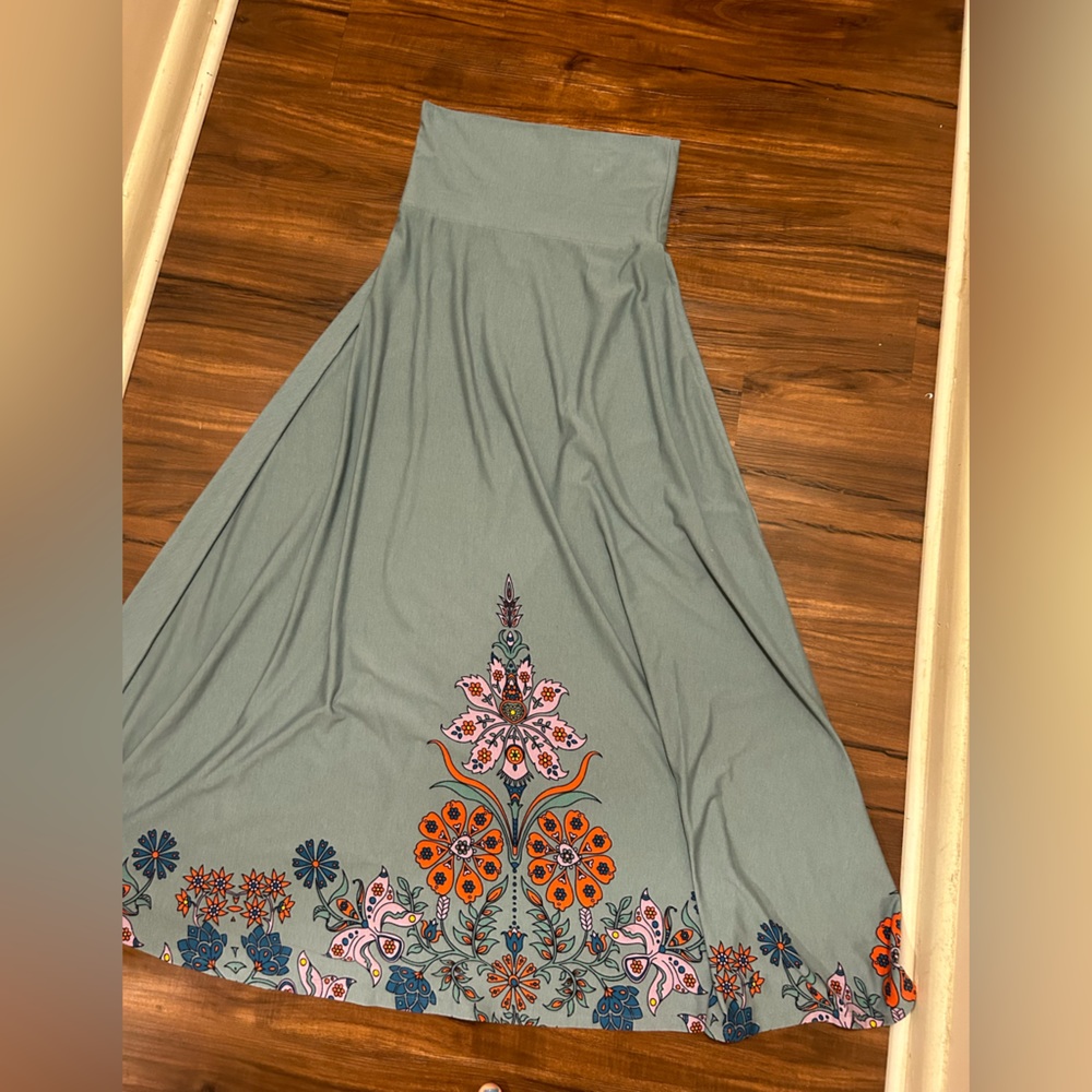 Maxi skirt